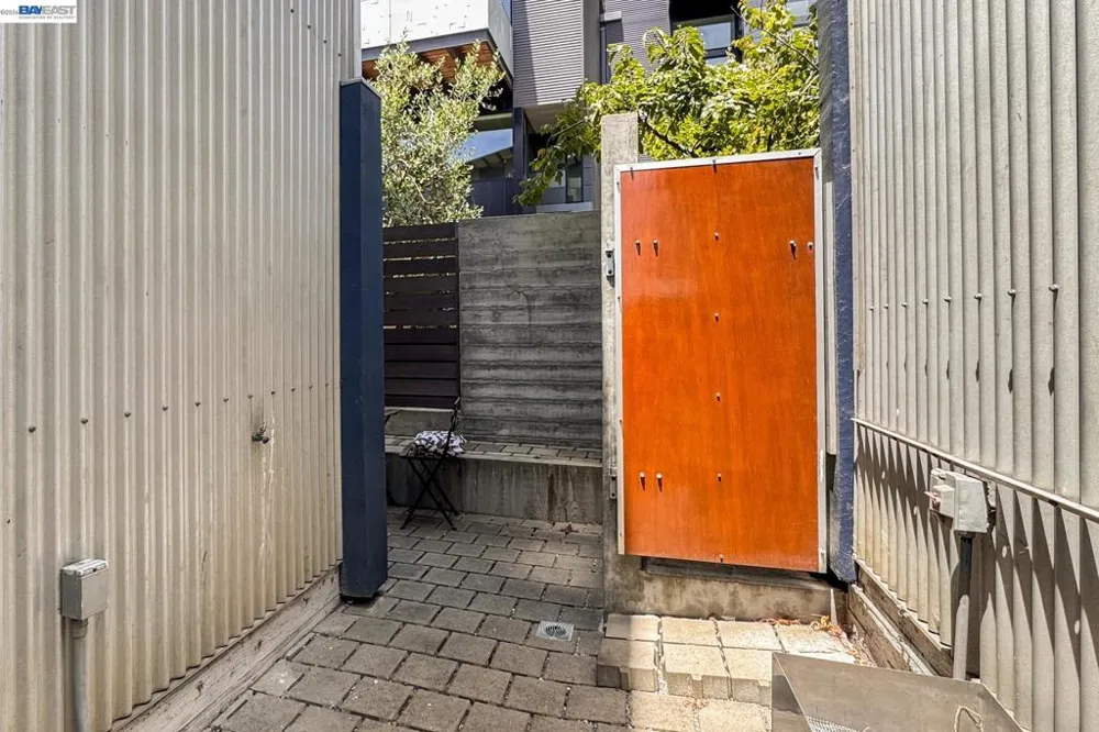755 Folger Ave Berkeley, CA 94710