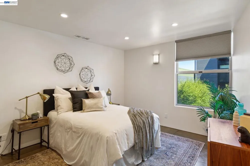 755 Folger Ave Berkeley, CA 94710