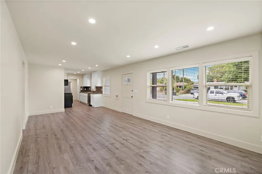 443 S Devon Orange, CA 92868