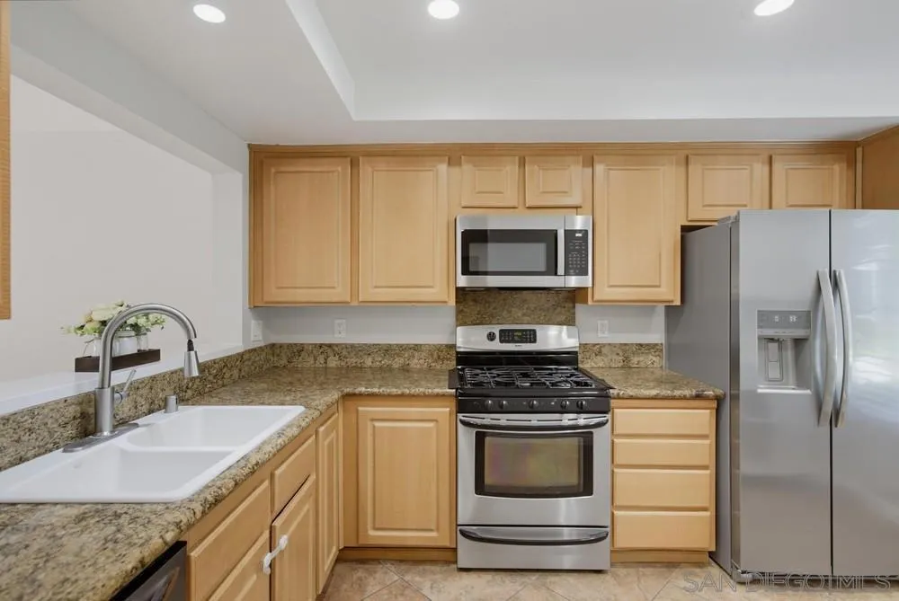 3614 Caminito Carmel Lndg San Diego, CA 92130