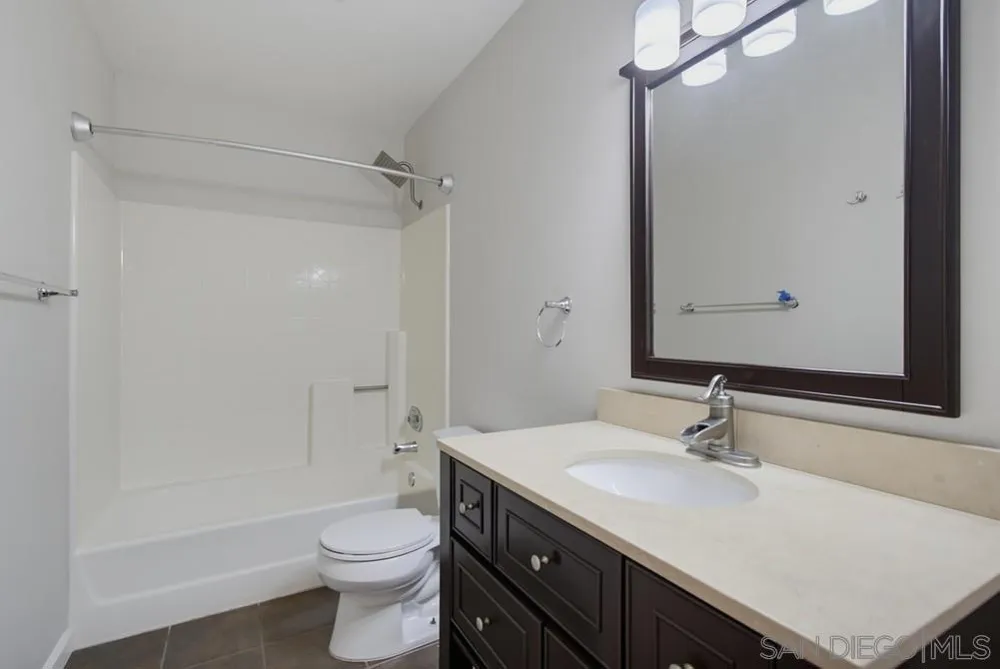 3614 Caminito Carmel Lndg San Diego, CA 92130