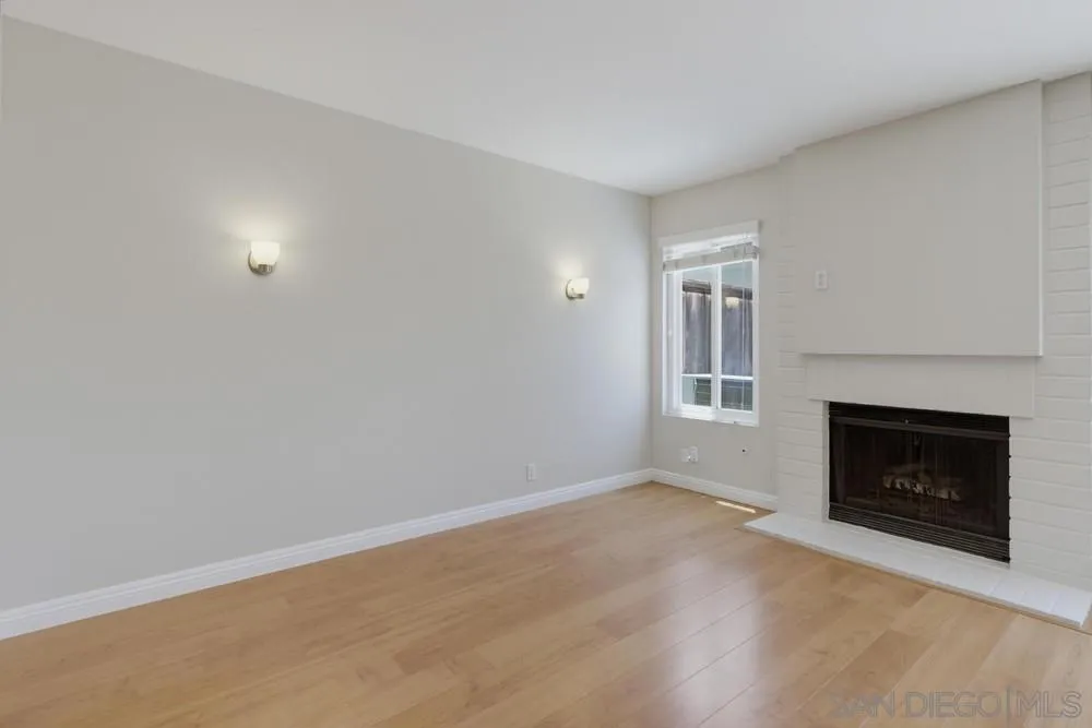 3614 Caminito Carmel Lndg San Diego, CA 92130