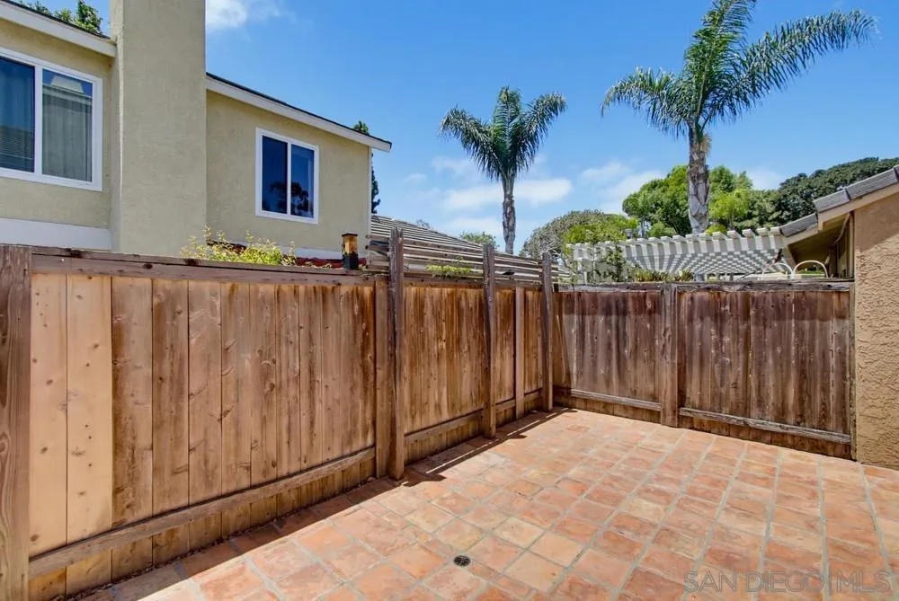 3614 Caminito Carmel Lndg San Diego, CA 92130