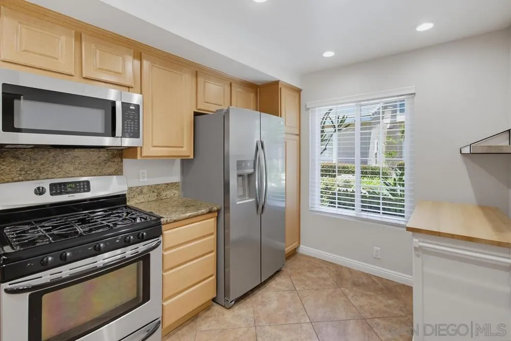 3614 Caminito Carmel Lndg San Diego, CA 92130