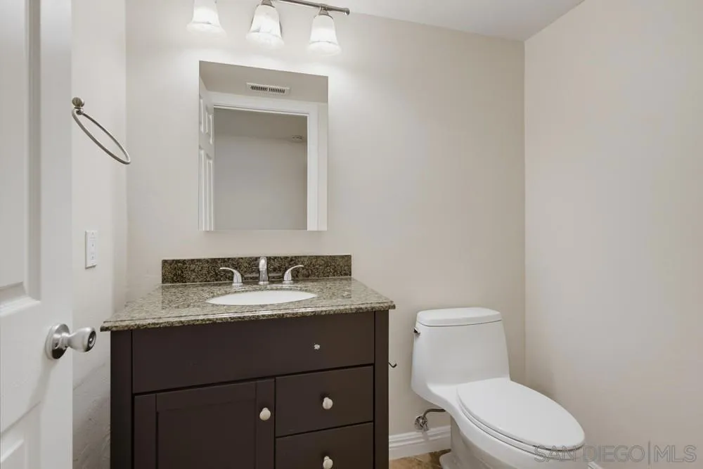 3614 Caminito Carmel Lndg San Diego, CA 92130
