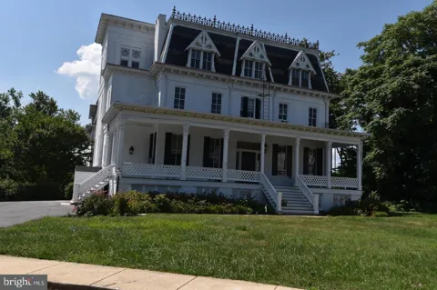 10 STANLEY DRIVE #10