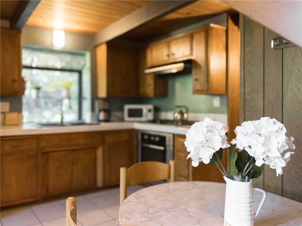 271 Fremont Road Lake Arrowhead, CA 92352