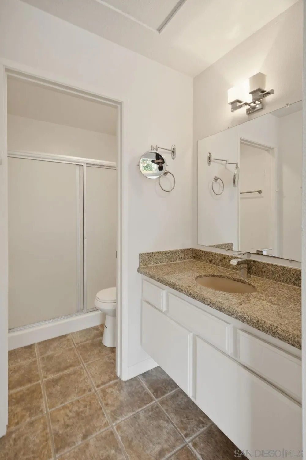 1612 BRIDGEVIEW DR San Diego, CA 92105