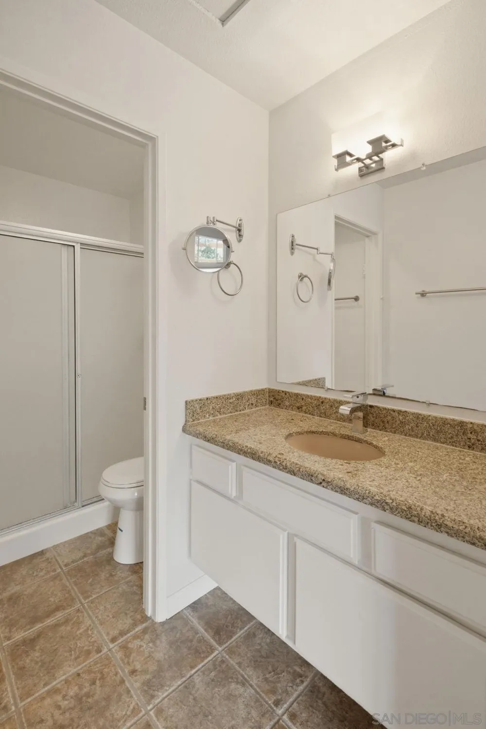 1612 BRIDGEVIEW DR San Diego, CA 92105