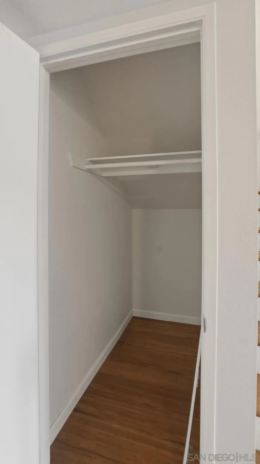 1612 BRIDGEVIEW DR San Diego, CA 92105