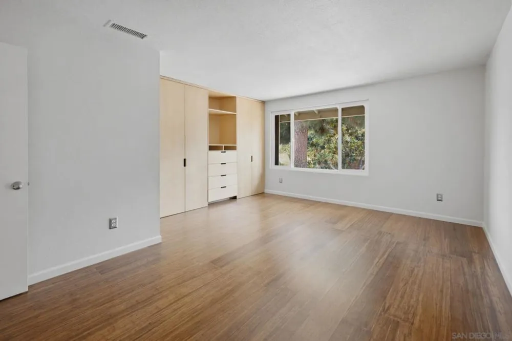 1612 BRIDGEVIEW DR San Diego, CA 92105