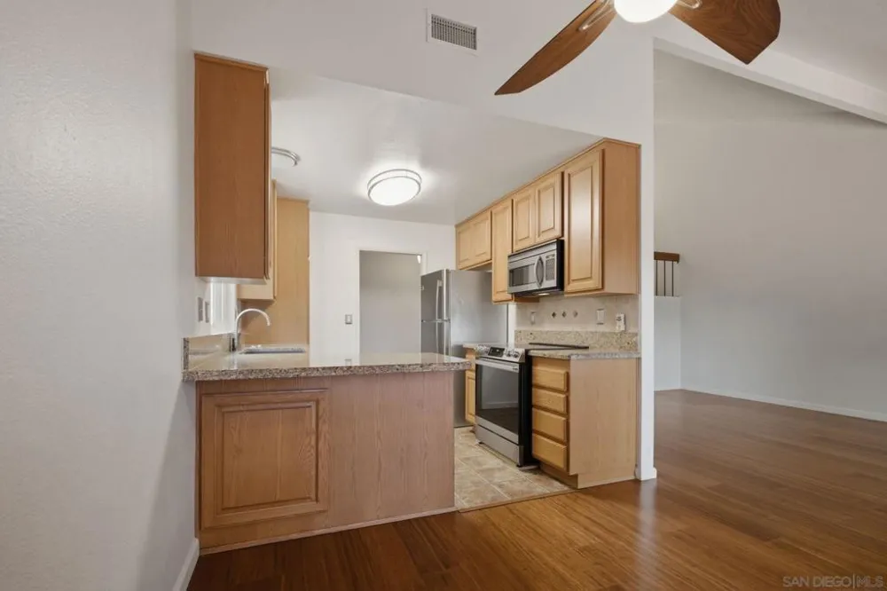 1612 BRIDGEVIEW DR San Diego, CA 92105