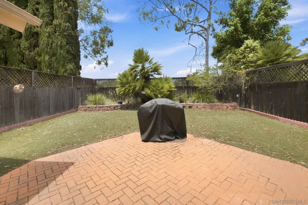 1612 BRIDGEVIEW DR San Diego, CA 92105