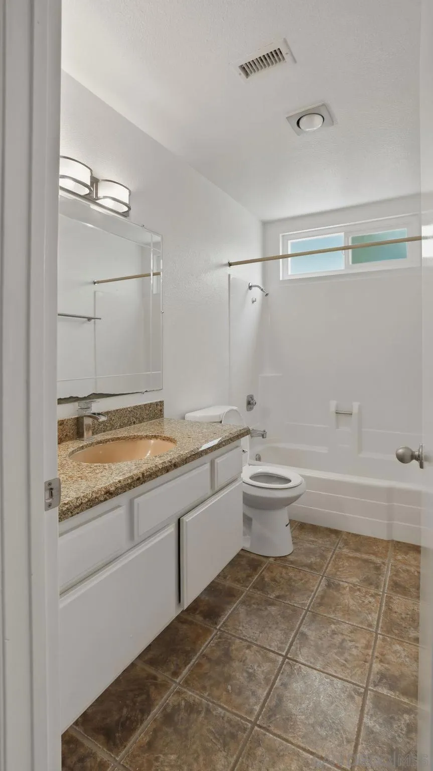 1612 BRIDGEVIEW DR San Diego, CA 92105