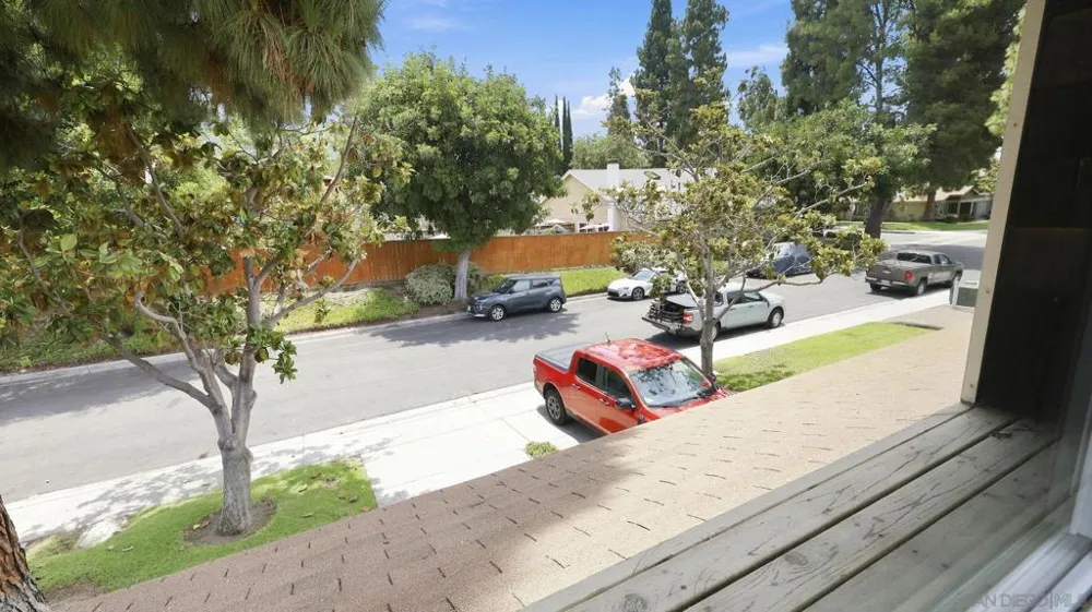 1612 BRIDGEVIEW DR San Diego, CA 92105