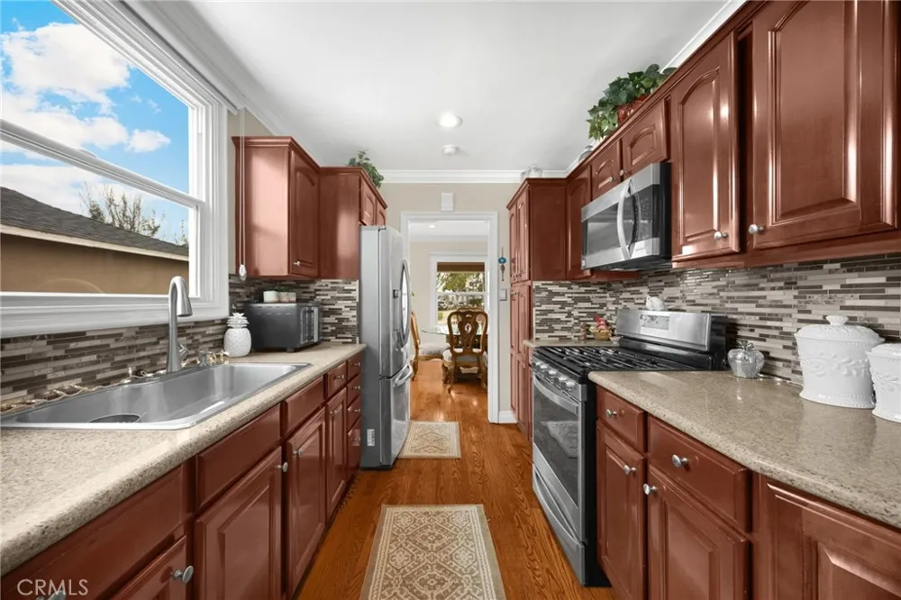 3926 Centralia Lakewood, CA 90712