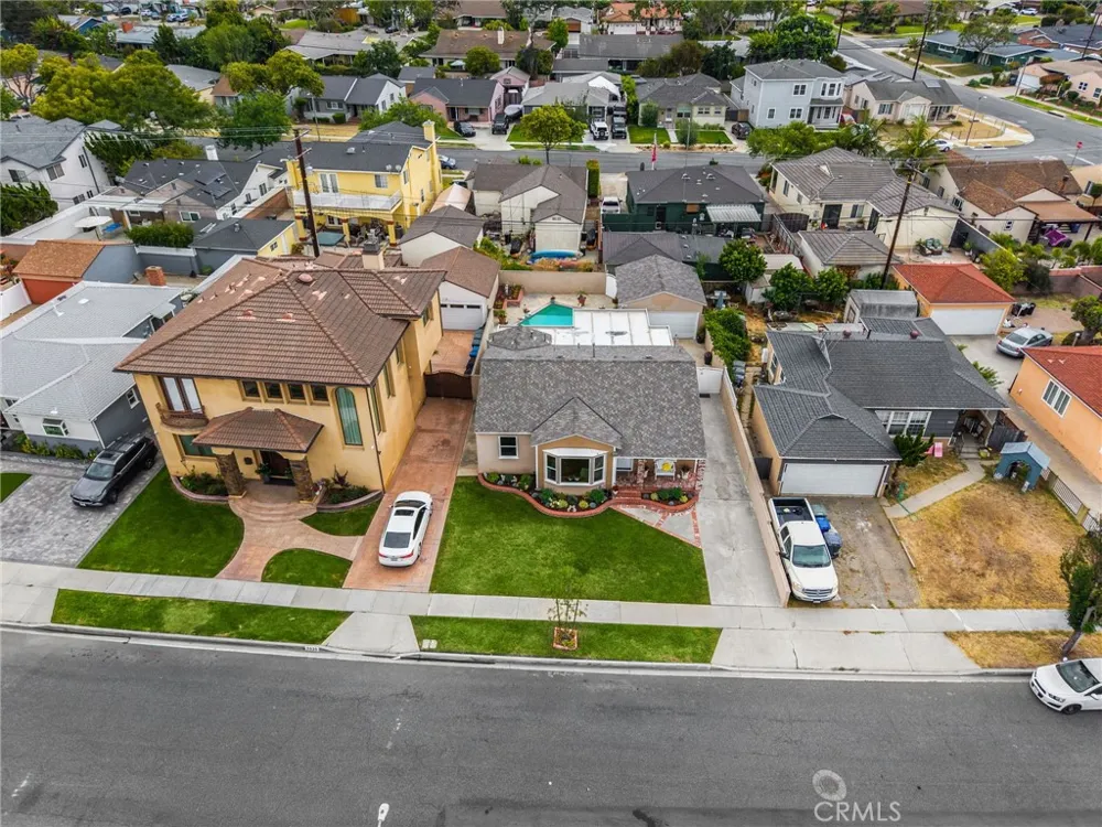 3926 Centralia Lakewood, CA 90712
