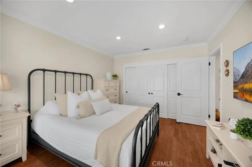 3926 Centralia Lakewood, CA 90712