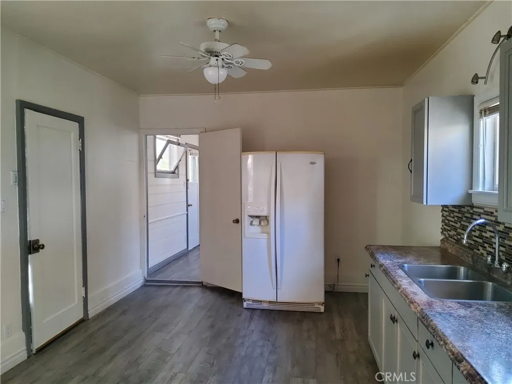 10630 Hillhaven Avenue Los Angeles, CA 91042