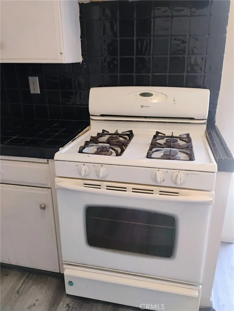 230 W South Rialto, CA 92376