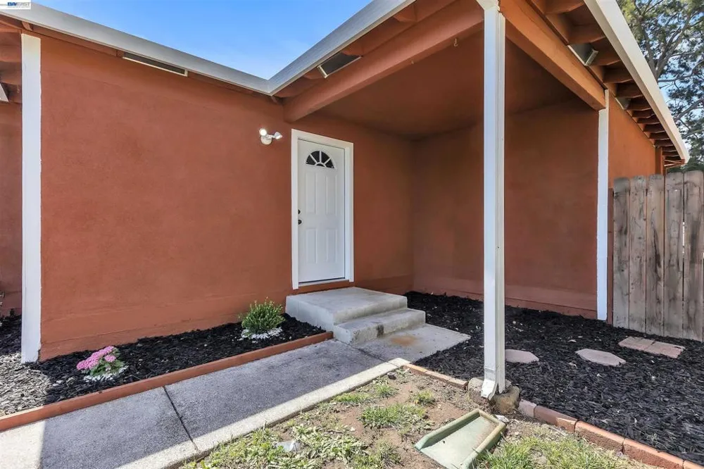 883 Inverness Ct Fairfield, CA 94533