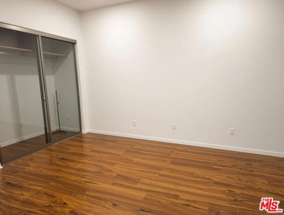 1026 S Oxford Avenue #204 Los Angeles, CA 90006