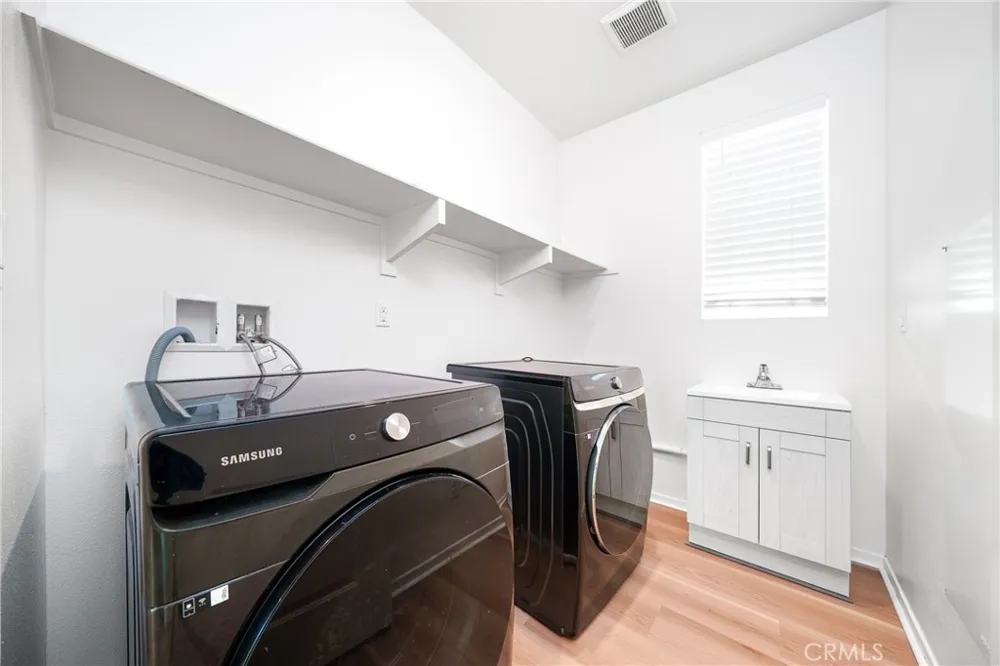 3429 E E Paraduxx Privado Ontario, CA 91762