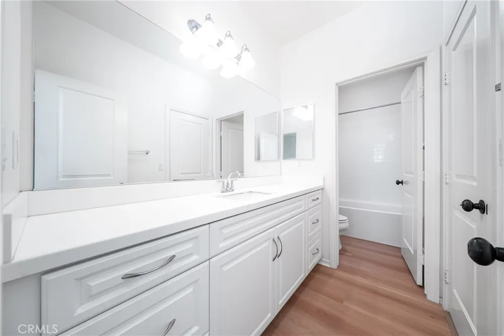 3429 E E Paraduxx Privado Ontario, CA 91762