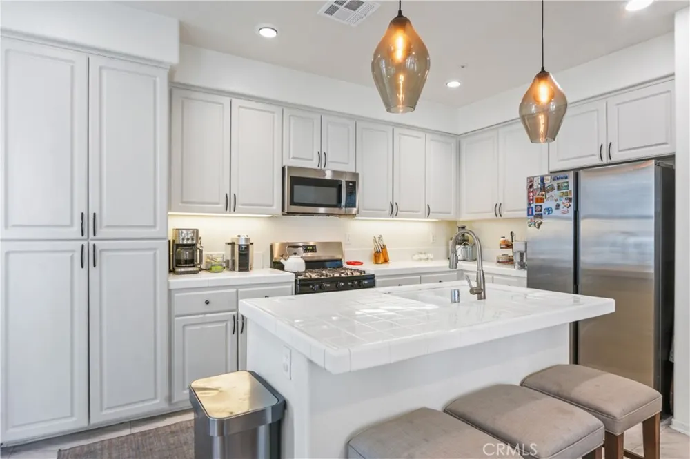 1 Warmspring Aliso Viejo, CA 92656