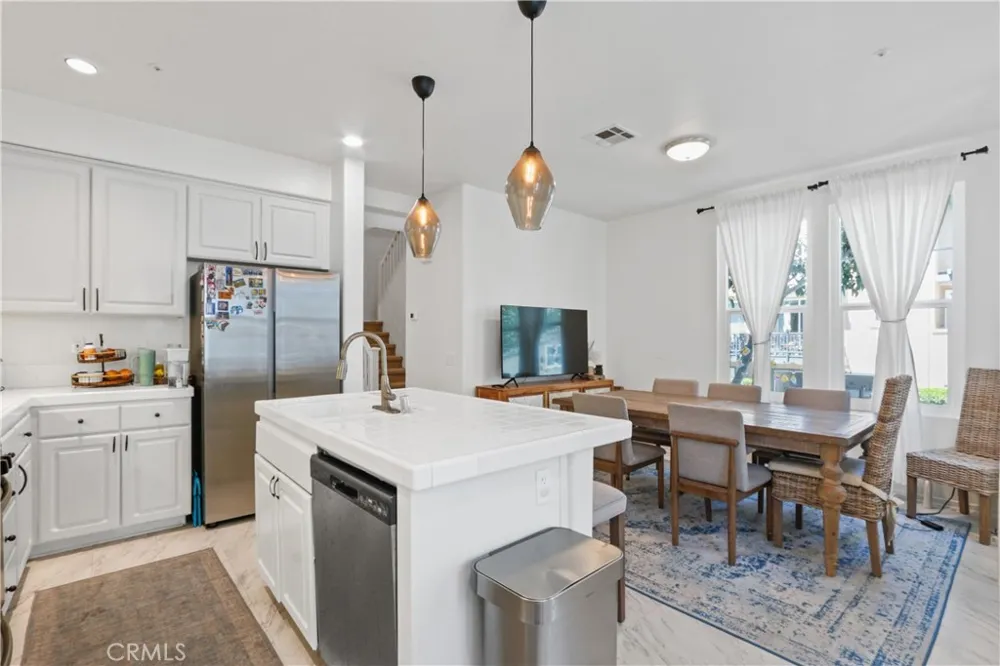 1 Warmspring Aliso Viejo, CA 92656