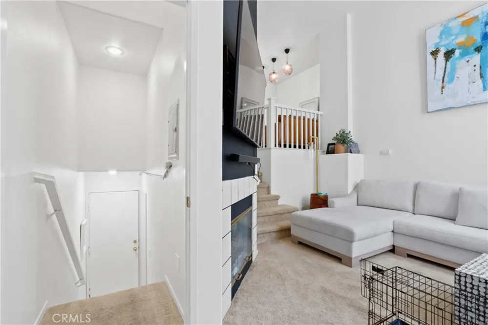 1 Warmspring Aliso Viejo, CA 92656