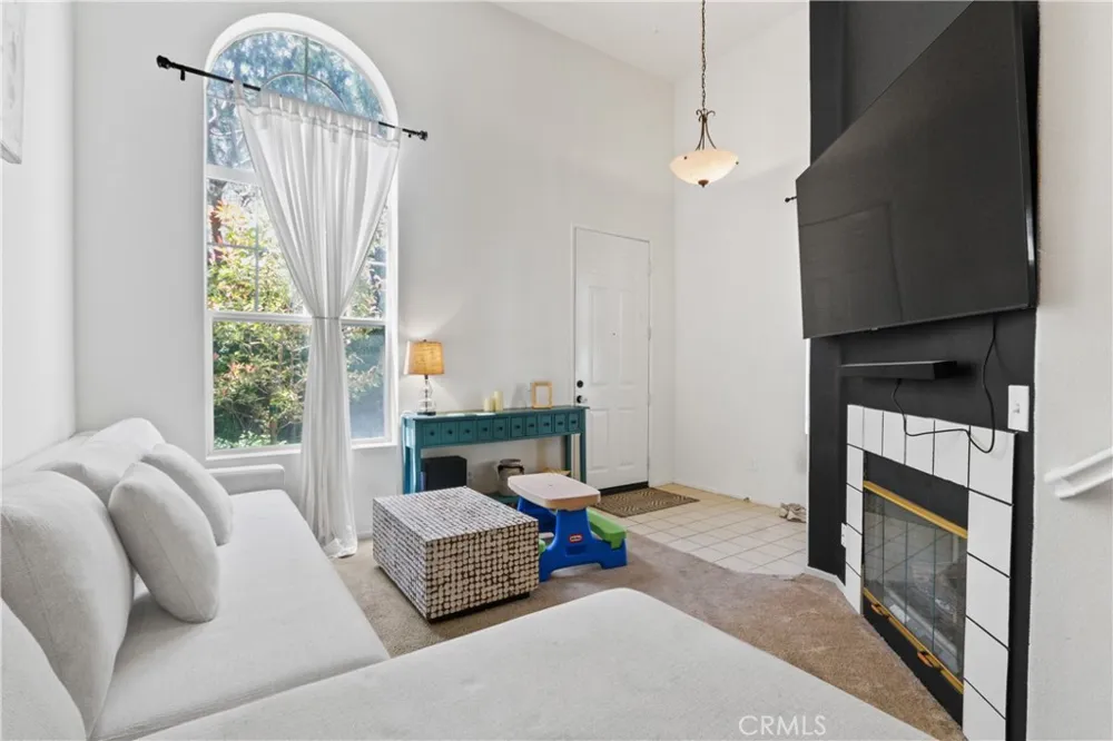 1 Warmspring Aliso Viejo, CA 92656