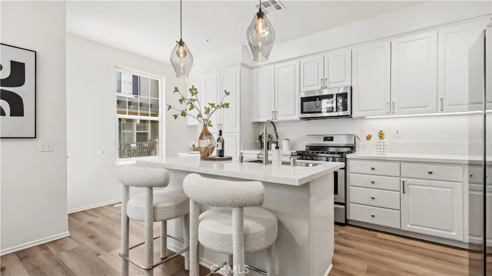 1 Warmspring Aliso Viejo, CA 92656