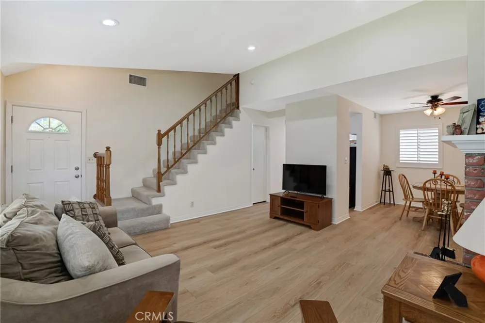 1980 Rory #6 Simi Valley, CA 93063
