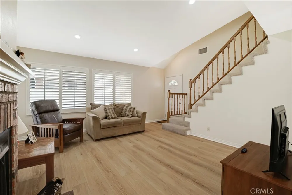 1980 Rory #6 Simi Valley, CA 93063
