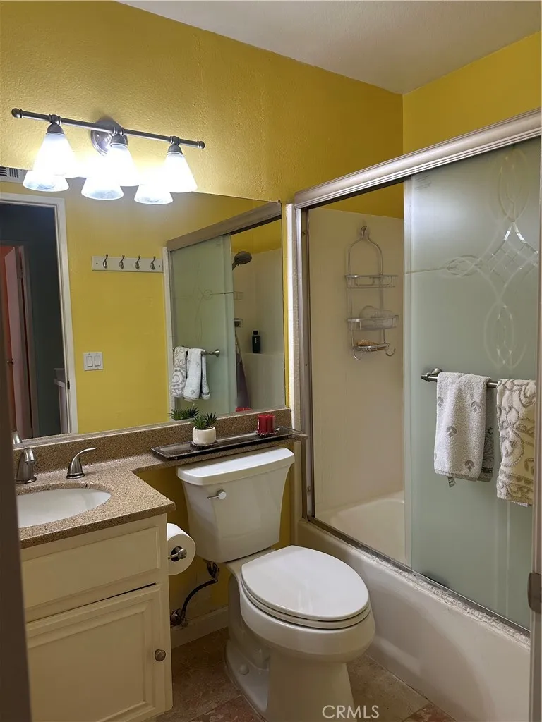 28243 Royal Castaic, CA 91384
