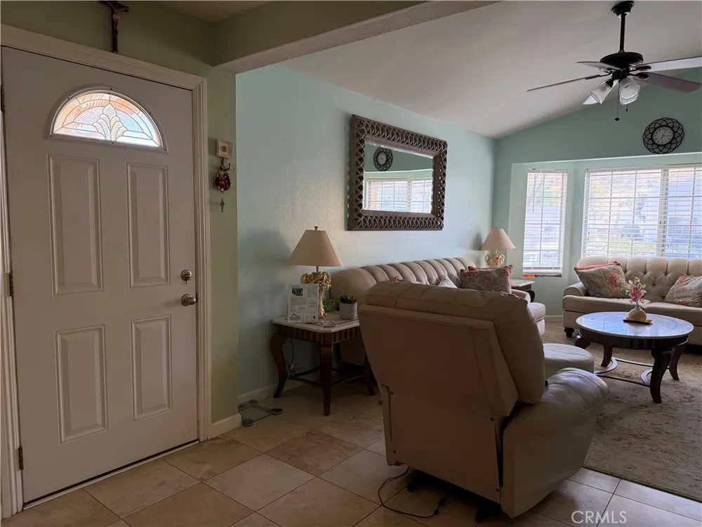 28243 Royal Castaic, CA 91384