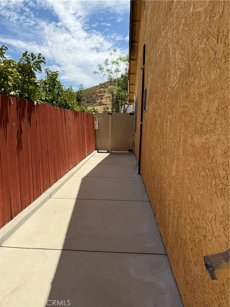 28243 Royal Castaic, CA 91384