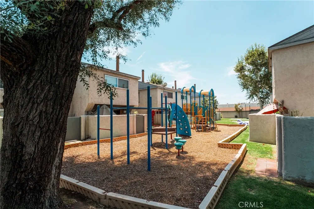 1666 Puente Baldwin Park, CA 91706