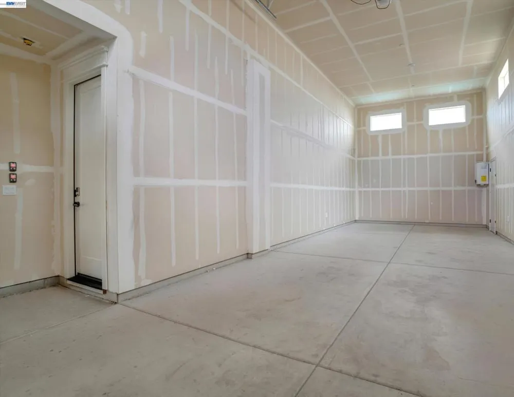 2775 Pink Muhly Dr Manteca, CA 95337