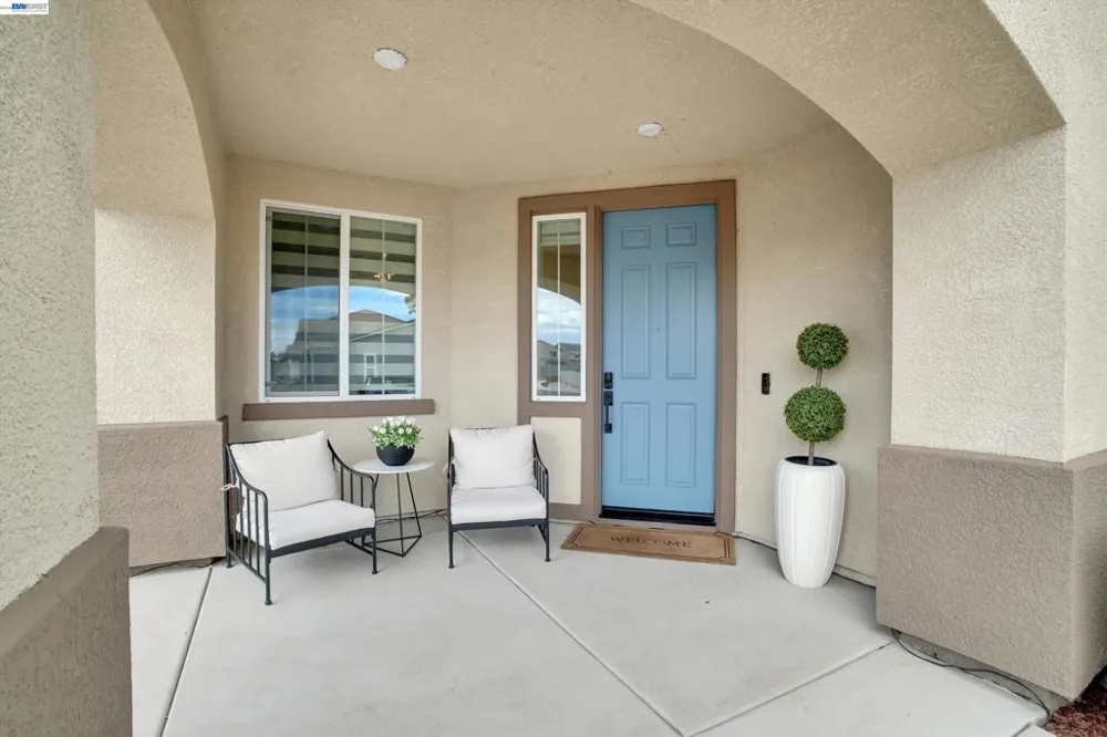 2775 Pink Muhly Dr Manteca, CA 95337