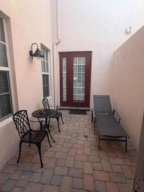 8288 NW 9th Avenue Boca Raton, FL 33487