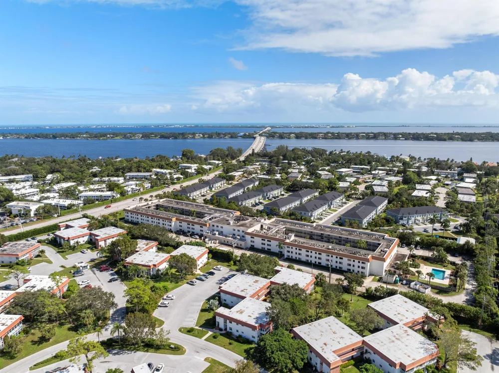 2600 SE Ocean Boulevard #N14 Stuart, FL 34996