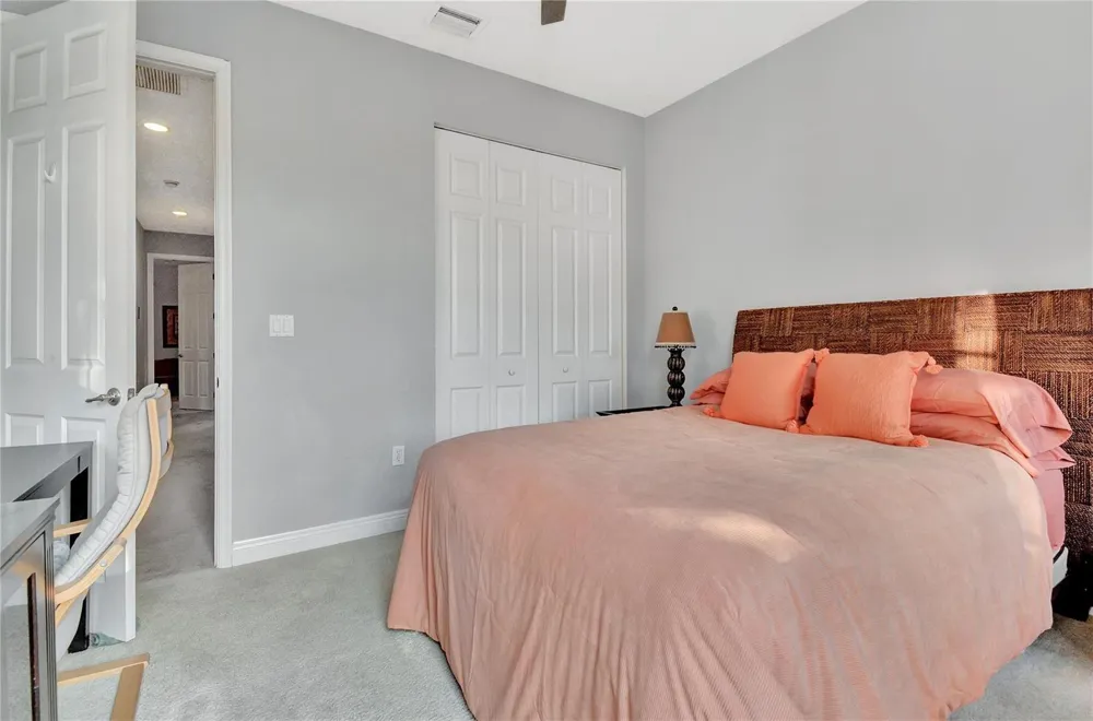 6927 Julia Gardens Drive Coconut Creek, FL 33073