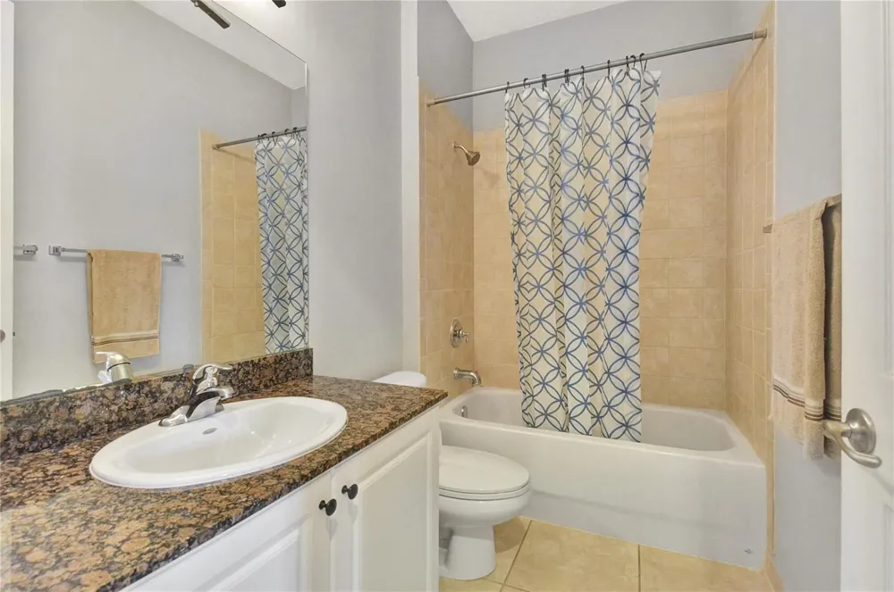6927 Julia Gardens Drive Coconut Creek, FL 33073