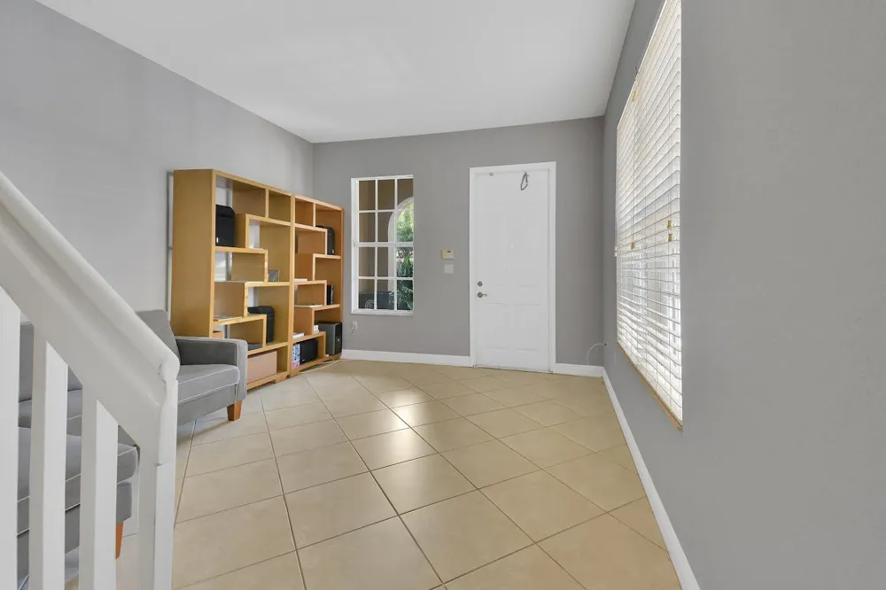 6927 Julia Gardens Drive Coconut Creek, FL 33073