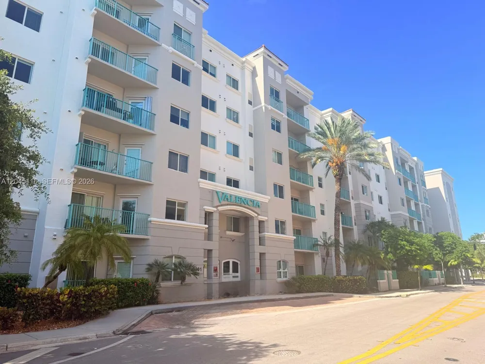 6001 SW 70th St #355 South Miami, FL 33143