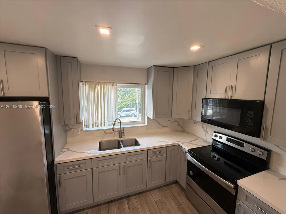 837 SE 12th Street #837 Hialeah, FL 33010