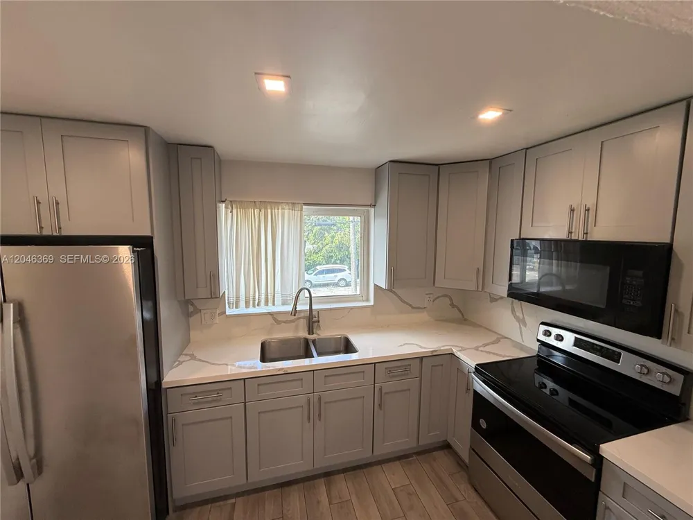 837 SE 12th Street #837 Hialeah, FL 33010