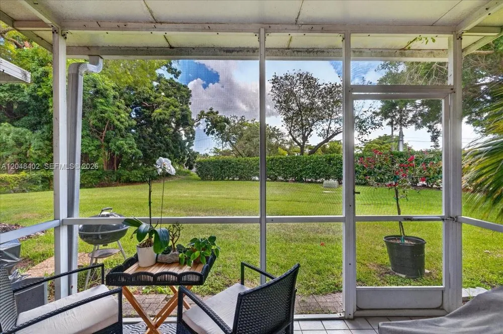 7102 Woodmont Way Tamarac, FL 33321